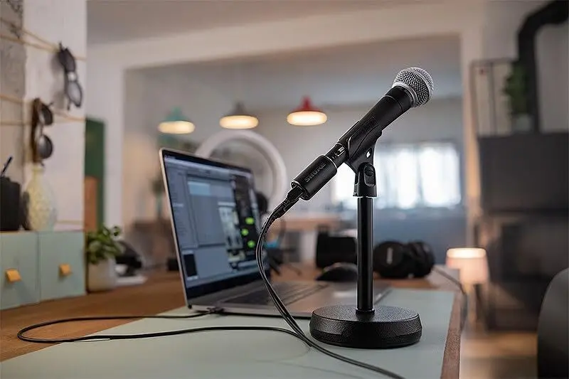 51EP33IazbL._AC_ Shure MVX2U XLR-to-USB Interface: 60dB Gain, Zero-Latency, 48V Phantom Power